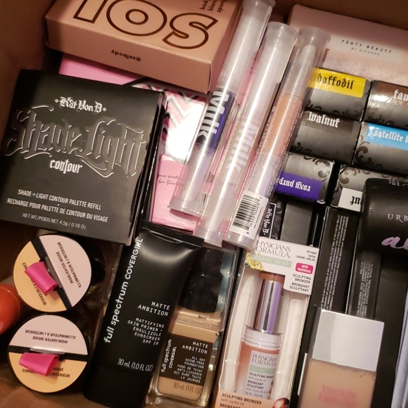 Make up bundle - Picture 14 of 16